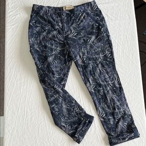 Democracy Flex-ellent jungle capris navy 4 pockets cotton spandex